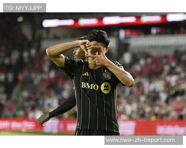 悲喜两重天！孙兴慜失点后表情极度痛苦，穆勒晋级后喜笑颜开