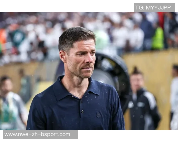 记者：阿隆索打破皇马传统，在自家训练基地进行欧冠赛前备战