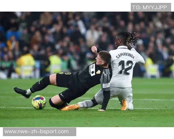 阿拉维斯3-1埃尔切，卢卡斯-博耶破门，托尼-马丁内斯建功：赛场精神如何融入日常生活与购买选择